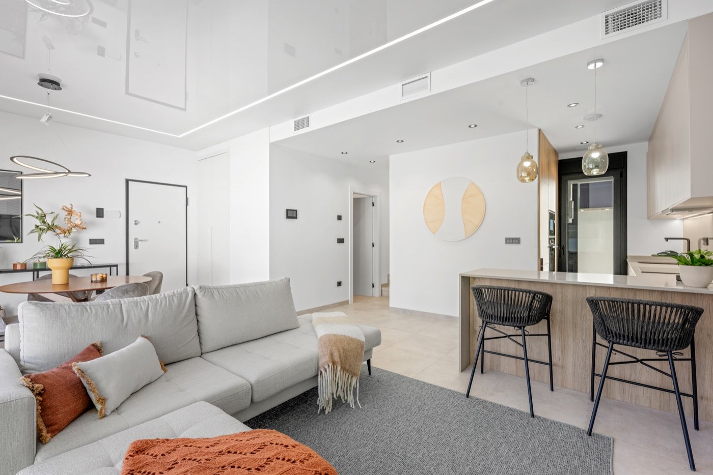   Located in Blue Lagoon, within walking distance of all amenities, is this beautiful villa, originally a show house for the project. This is immediat