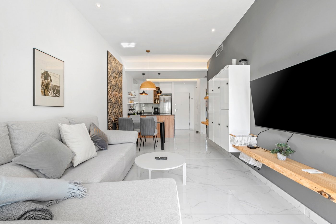 Ground floor apartment in El Raso, Guardamar del Segura
This beautiful south-facing ground-floor apartment is located in a modern residen