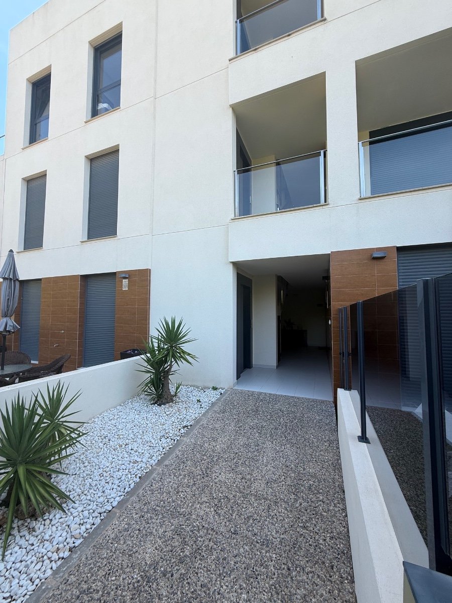 Moderne Wohnung zum Verkauf in Orihuela Costa, Süd-Costa Blanca, Spanien. Die Wohnung befindet sich in der begehrtesten Gegend von Villamartin, ideal