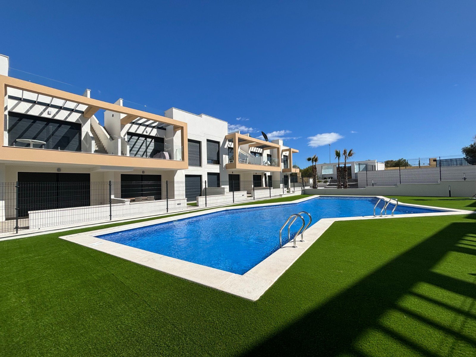   This South Facing, Two Bedroom, Top Floor Corner Apartment in Villamartin is located within a 10 minute walk of a main chain supermarket, JYSK furni
