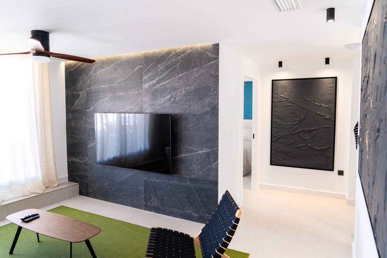  Im Herzen von La Zenia (Orihuela Costa) vereint dieses luxuriöse 122 m² große Apartment Privatsphäre, modernes Design und mediterranen Komfort . Es b