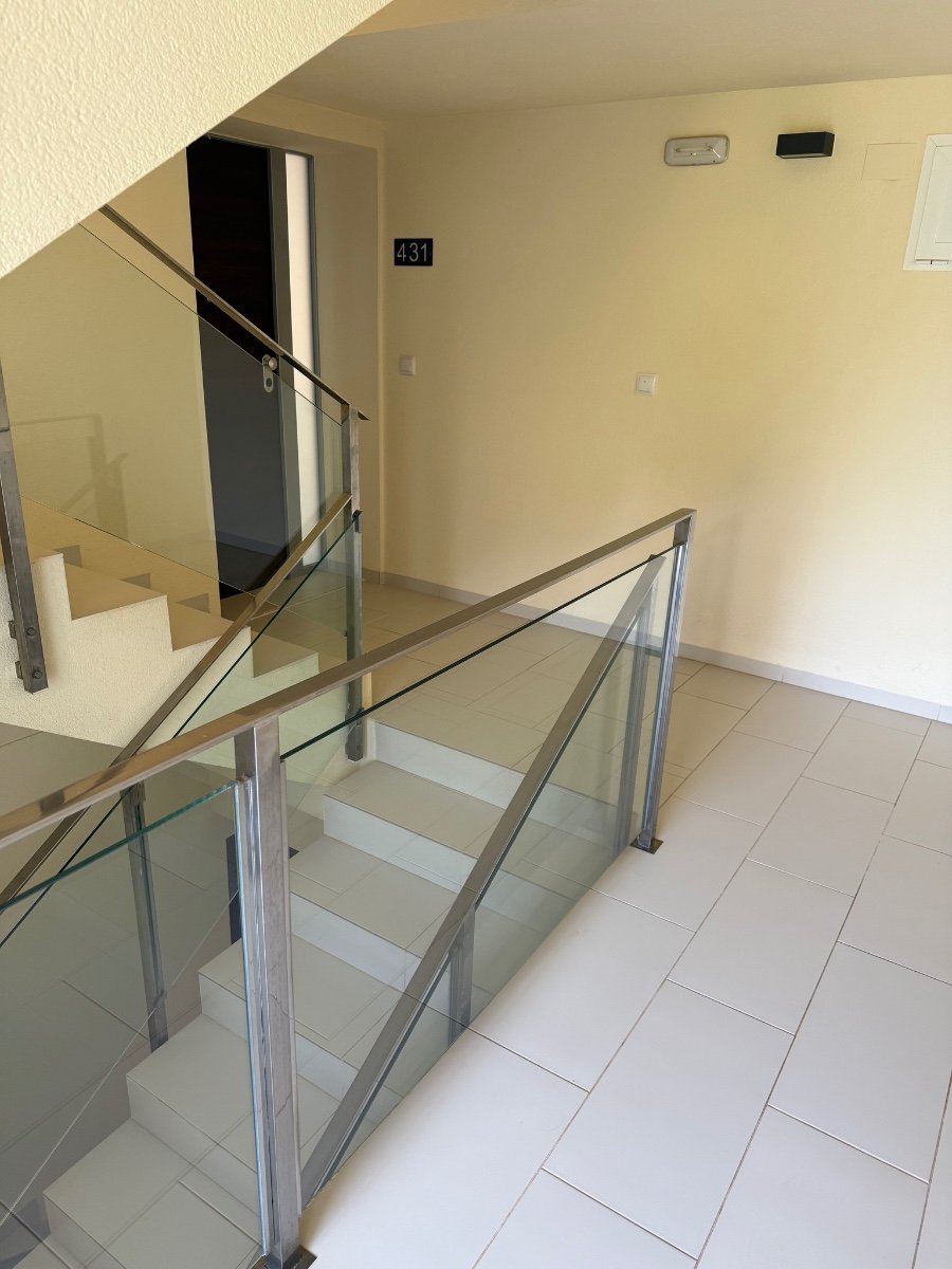  Moderne Wohnung zum Verkauf in Orihuela Costa, Süd-Costa Blanca, Spanien. Die Wohnung befindet sich in der begehrtesten Gegend von Villamartin, ideal