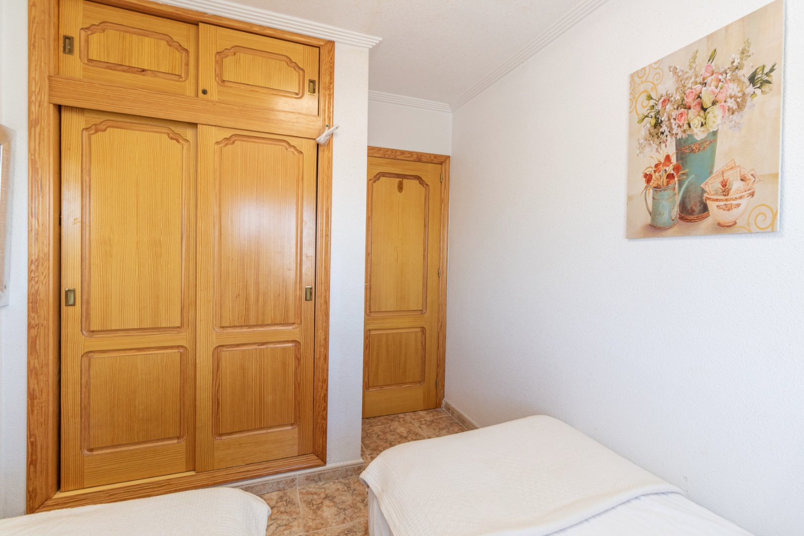  Wohnung im ersten Stock in La Zenia nur 700 Meter vom beliebten La Zenia Beach entfernt, bekannt für seinen Sandstrand, die entspannte Atmosphäre und