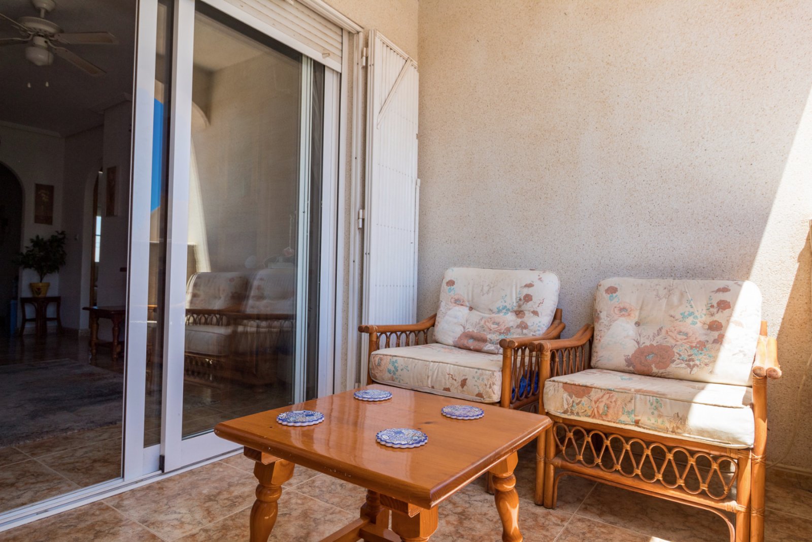  Wohnung im ersten Stock in La Zenia nur 700 Meter vom beliebten La Zenia Beach entfernt, bekannt für seinen Sandstrand, die entspannte Atmosphäre und