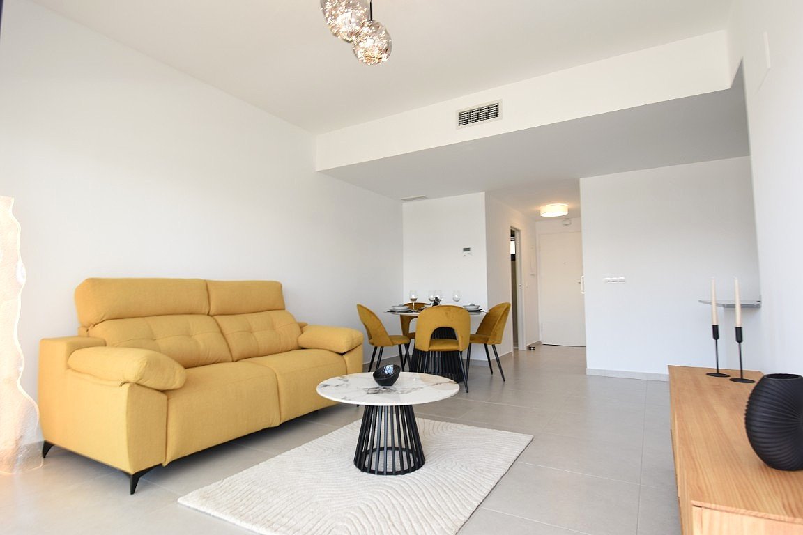  Wunderschöne Wohnung in der exklusiven Wohnanlage Residencial Cilantro. Dieses geschmackvoll eingerichtete und bezugsfertige Apartment befindet sich 