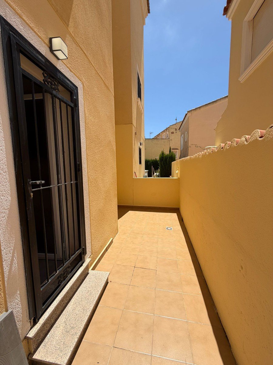   This charming property is tucked away in a lovely cul-de-sac, offering peace and privacy. Distributed over three levels, the home features three spa