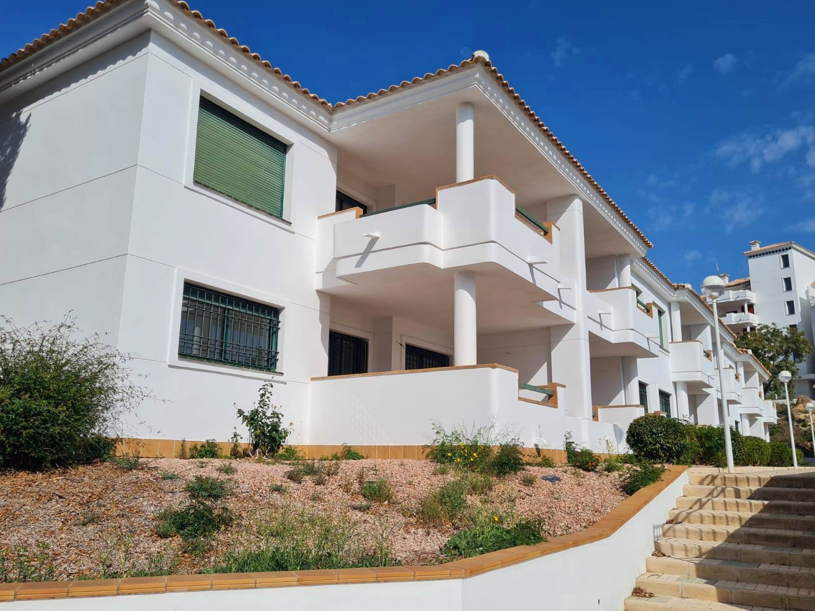  Bezugsfertige Wohnungen zu verkaufen – Lomas de Campoamor, Orihuela Costa – inklusive Haushaltsgeräte und Klimaanlage!
Entdecken Sie eine a