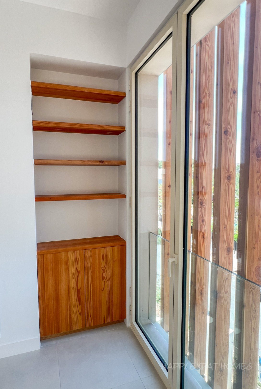 Zeitgen&ouml;ssische &Ouml;ko-Villa: Wo Natur auf modernes Design trifftMas Alba &ndash; Ein nachhaltiges Refugium 5 Minuten von Sitges entfernt\&amp;