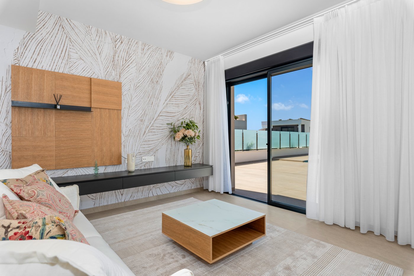 In der charmanten Stadt Orihuela gelegen, bieten diese exklusiven Villen eine privilegierte Umgebung für diejenigen, die ein Zuhause an der Costa Bla