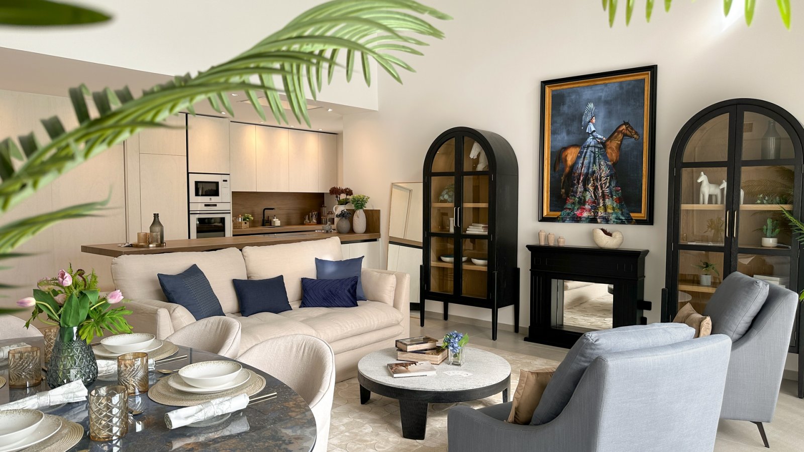 In der prestigeträchtigen Umgebung von La Finca Golf gelegen, bietet diese Wohnanlage eine Auswahl von 14 Immobilien, darunter freistehende Villen, B