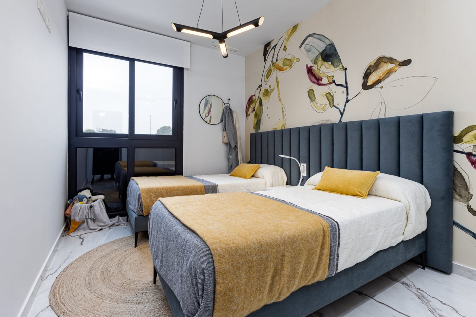 In der charmanten Ciudad Quesada gelegen, bietet diese exklusive Gemeinschaft insgesamt 84 Immobilien, aufgeteilt in High-Bungalows und Low-Bungalows