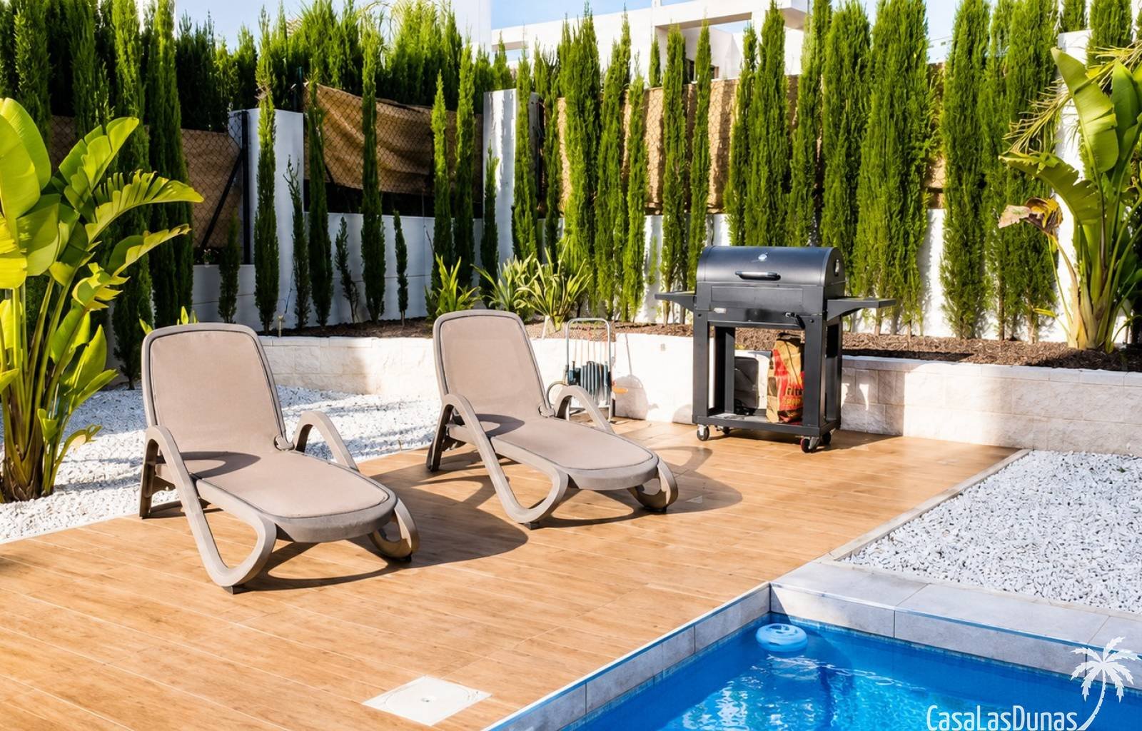 Langzeitaufenthalt an der Costa Blanca
La Perla Blanca kann saisonal gemietet werden und eignet sich daher perfekt für einen längeren Aufenthalt an