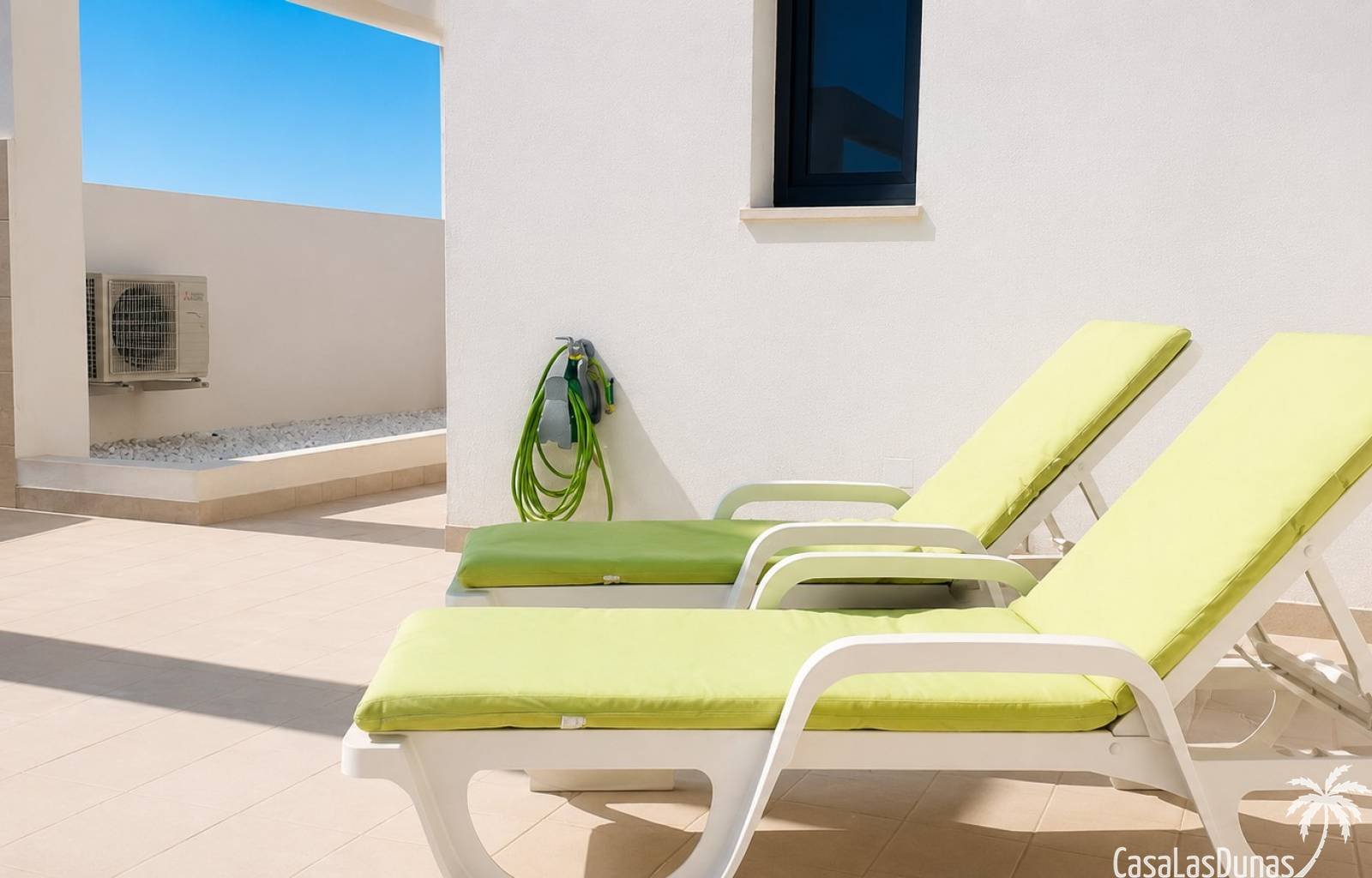 Langzeitaufenthalt an der Costa Blanca
La Perla Blanca kann saisonal gemietet werden und eignet sich daher perfekt für einen längeren Aufenthalt an