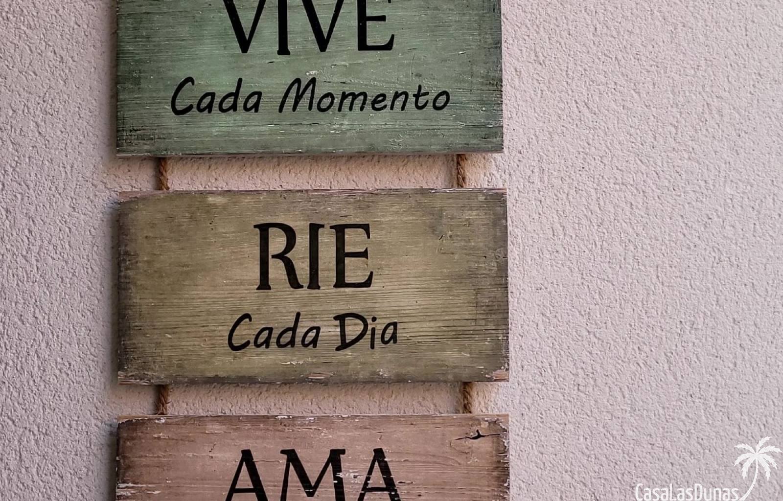 **Achtung! In der Nähe dieser Villa finden derzeit Bauarbeiten statt.
Diese charmante Villa bietet allen Komfort für einen erholsamen Aufenthalt an