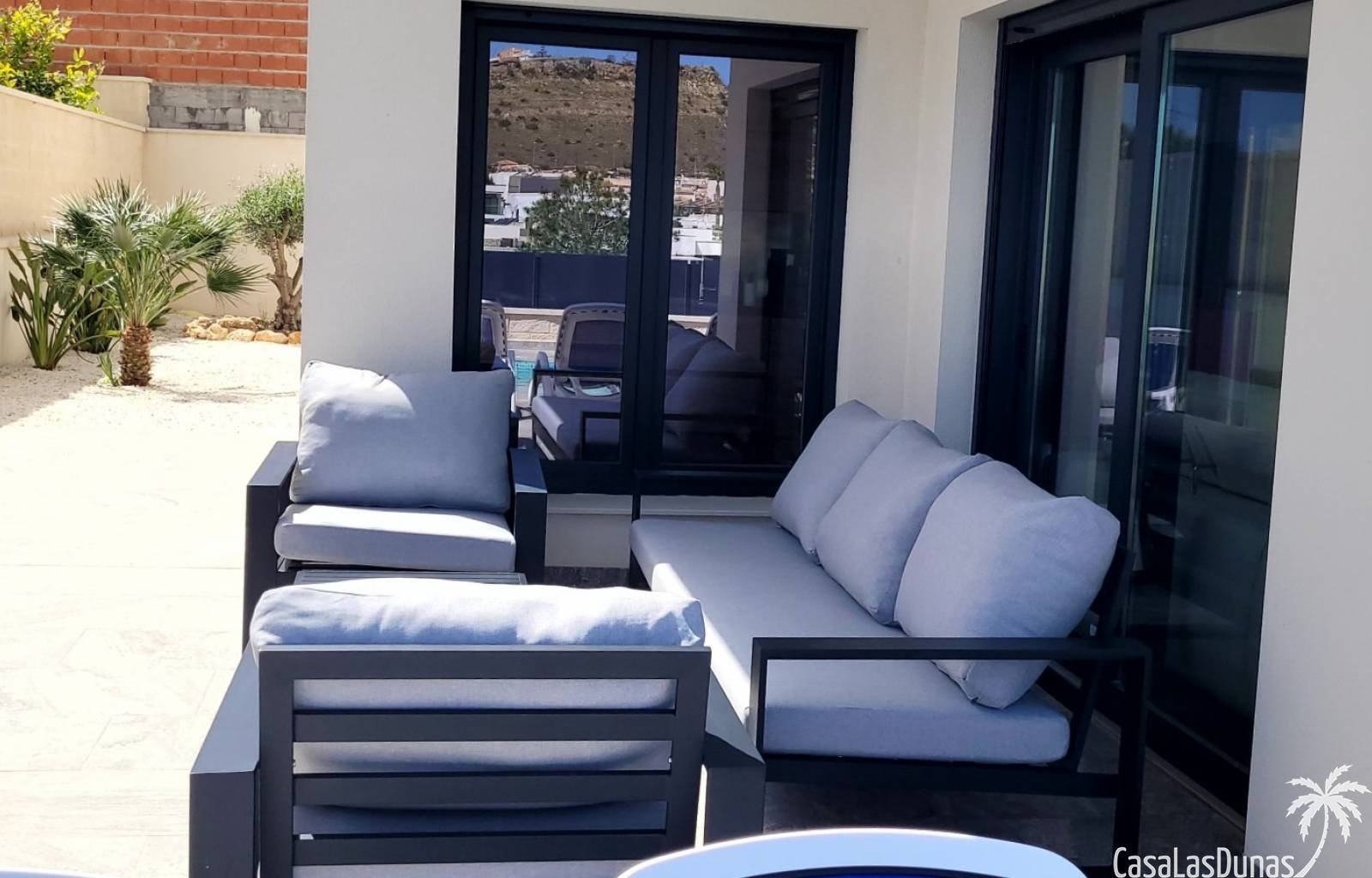 **Achtung! In der Nähe dieser Villa finden derzeit Bauarbeiten statt.
Diese charmante Villa bietet allen Komfort für einen erholsamen Aufenthalt an
