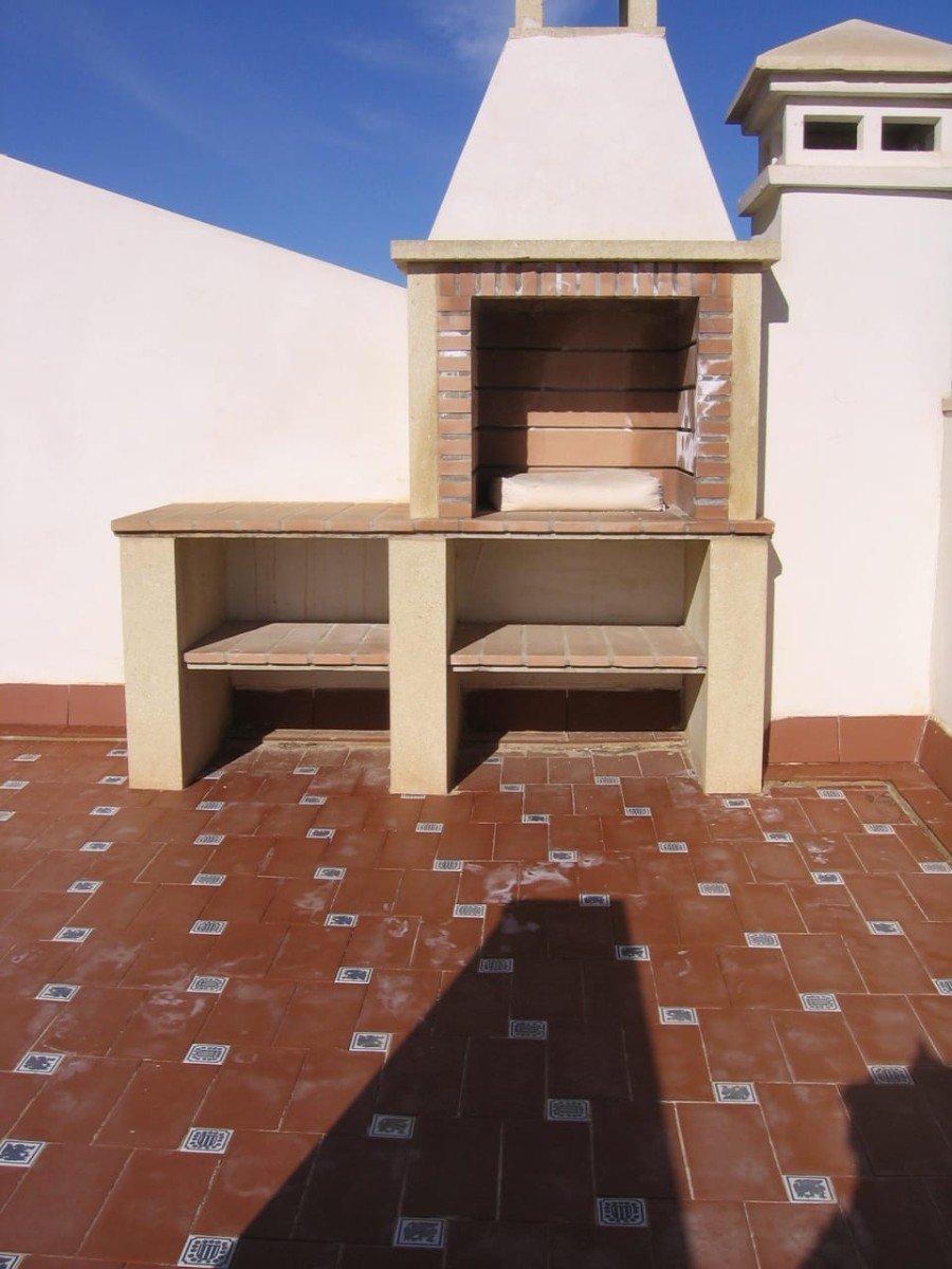   Discover this charming 2-bedroom duplex located in a private residential community, ideal as a permanent home, holiday property, or excellent invest