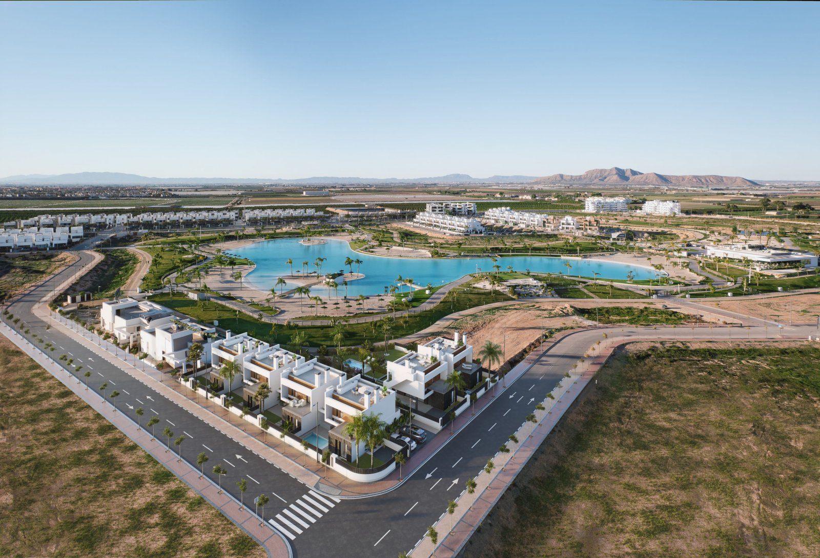 Entdecken Sie die außergewöhnliche Luxusvilla „Capri“ im begehrten Santa Rosalía Lake & Life Resort in Murcia. Eingebettet in eine exklusive Anla