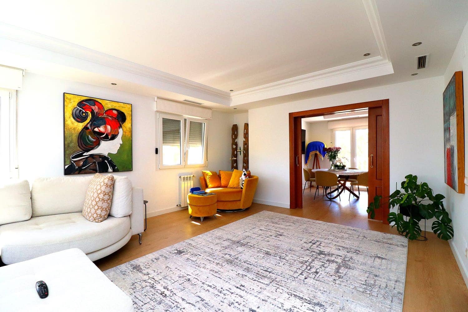   "Welcome to a three-story haven in Campoamor, just 500 meters from the sea! This spacious villa seamlessly blends luxury, comfort, and proximit