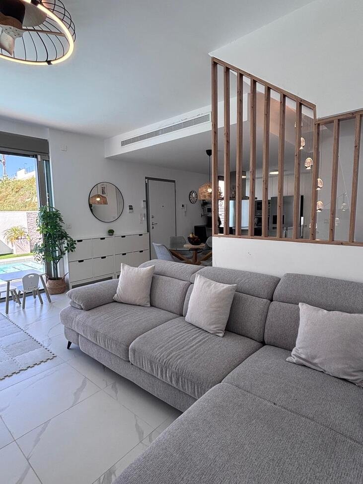 Beautiful 5-Bedroom Contemporary Villa with Heated Pool 
This stunning southwest-facing corner plot villa offers modern luxury, g