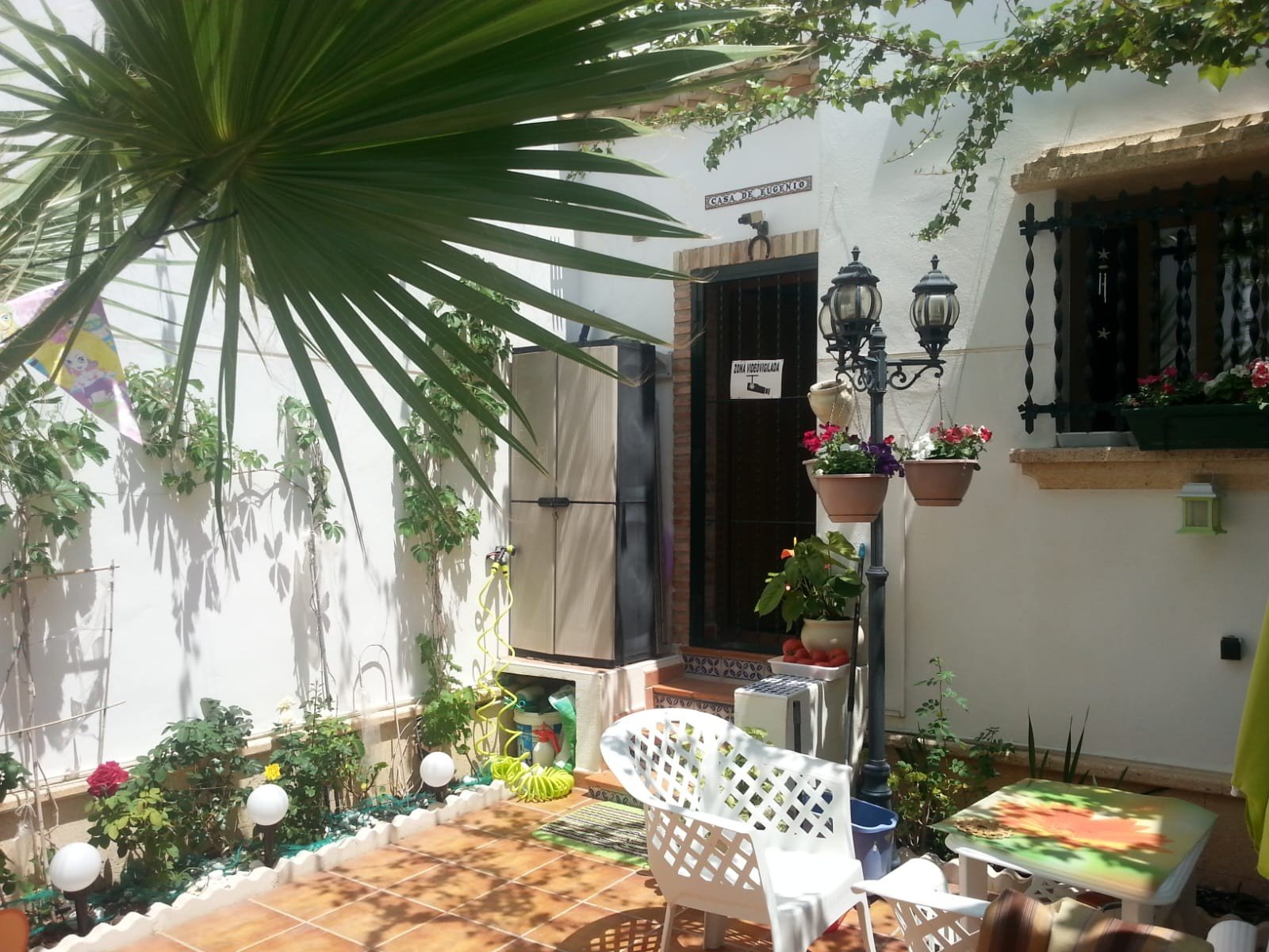Discover this charming 2-bedroom duplex located in a private residential community, ideal as a permanent home, holiday property, or excellent invest