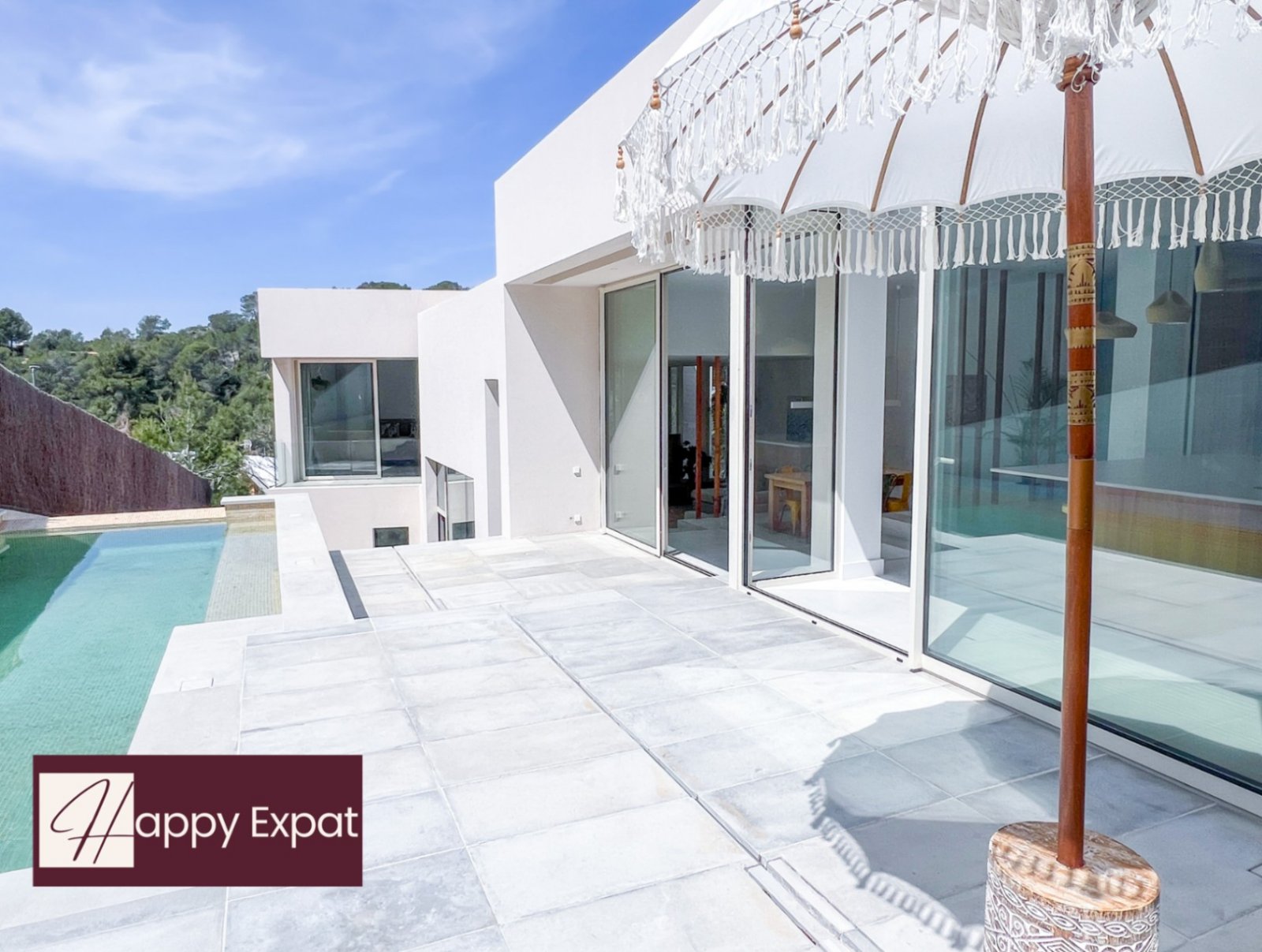 Zeitgenössische Öko-Villa: Wo Natur auf modernes Design trifftMas Alba – Ein nachhaltiges Refugium 5 Minuten von Sitges entfernt Erleben Sie ein Z