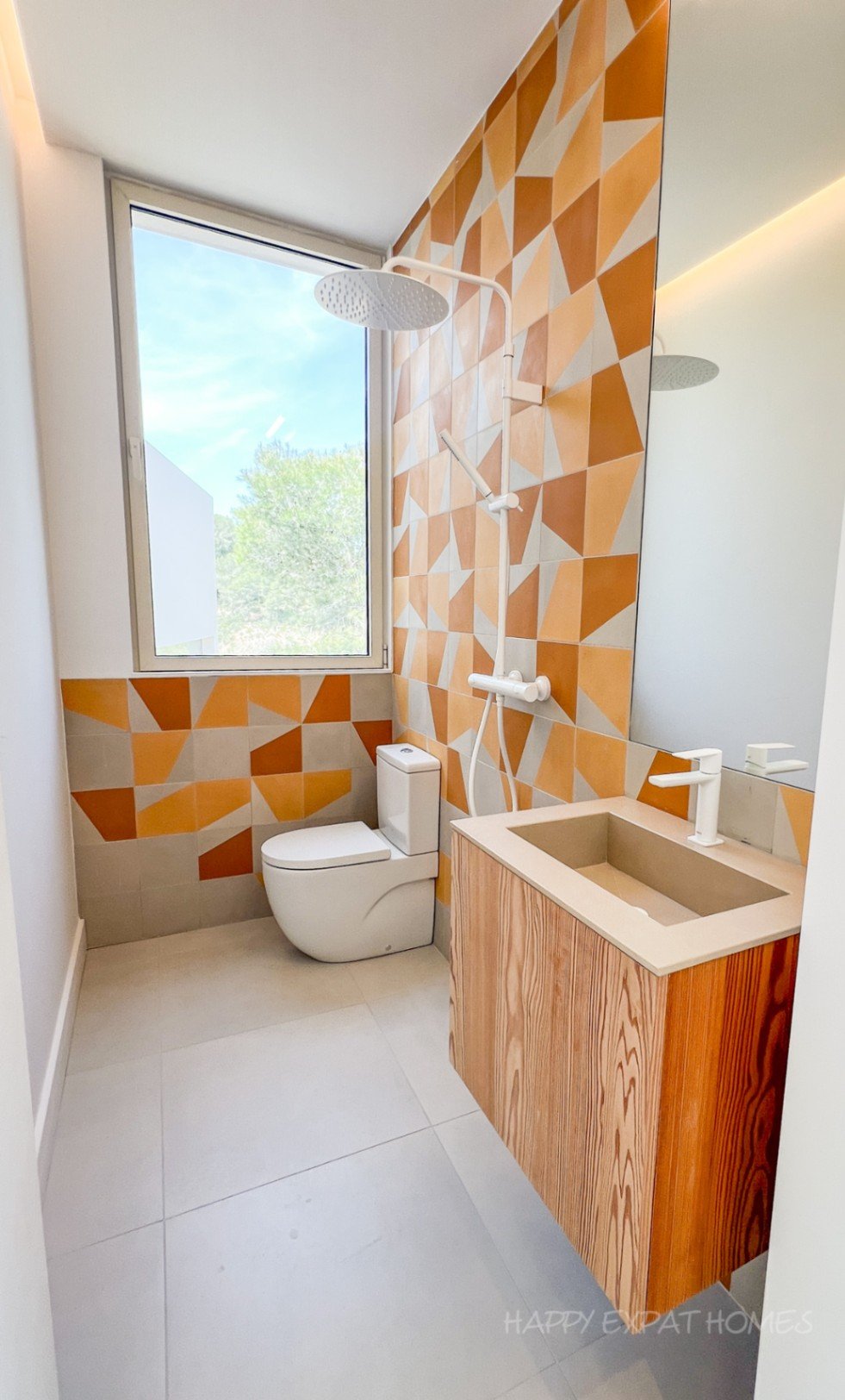 Zeitgenössische Öko-Villa: Wo Natur auf modernes Design trifftMas Alba – Ein nachhaltiges Refugium 5 Minuten von Sitges entfernt Erleben Sie ein Z