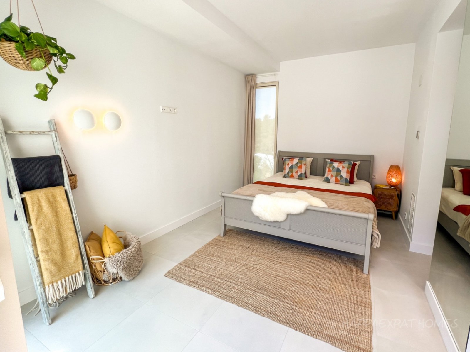Zeitgenössische Öko-Villa: Wo Natur auf modernes Design trifftMas Alba – Ein nachhaltiges Refugium 5 Minuten von Sitges entfernt Erleben Sie ein Z