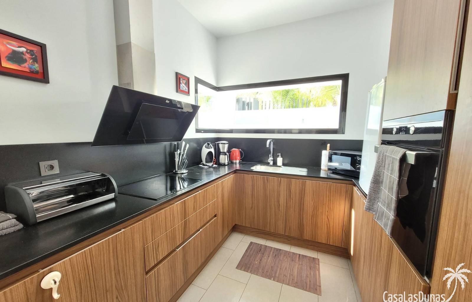  Sie wünschen sich einen unbeschwerten Urlaub? Entdecken Sie die Casa Spruit in Ciudad Quesada. Diese moderne, freistehende Villa ist komplett ausgest