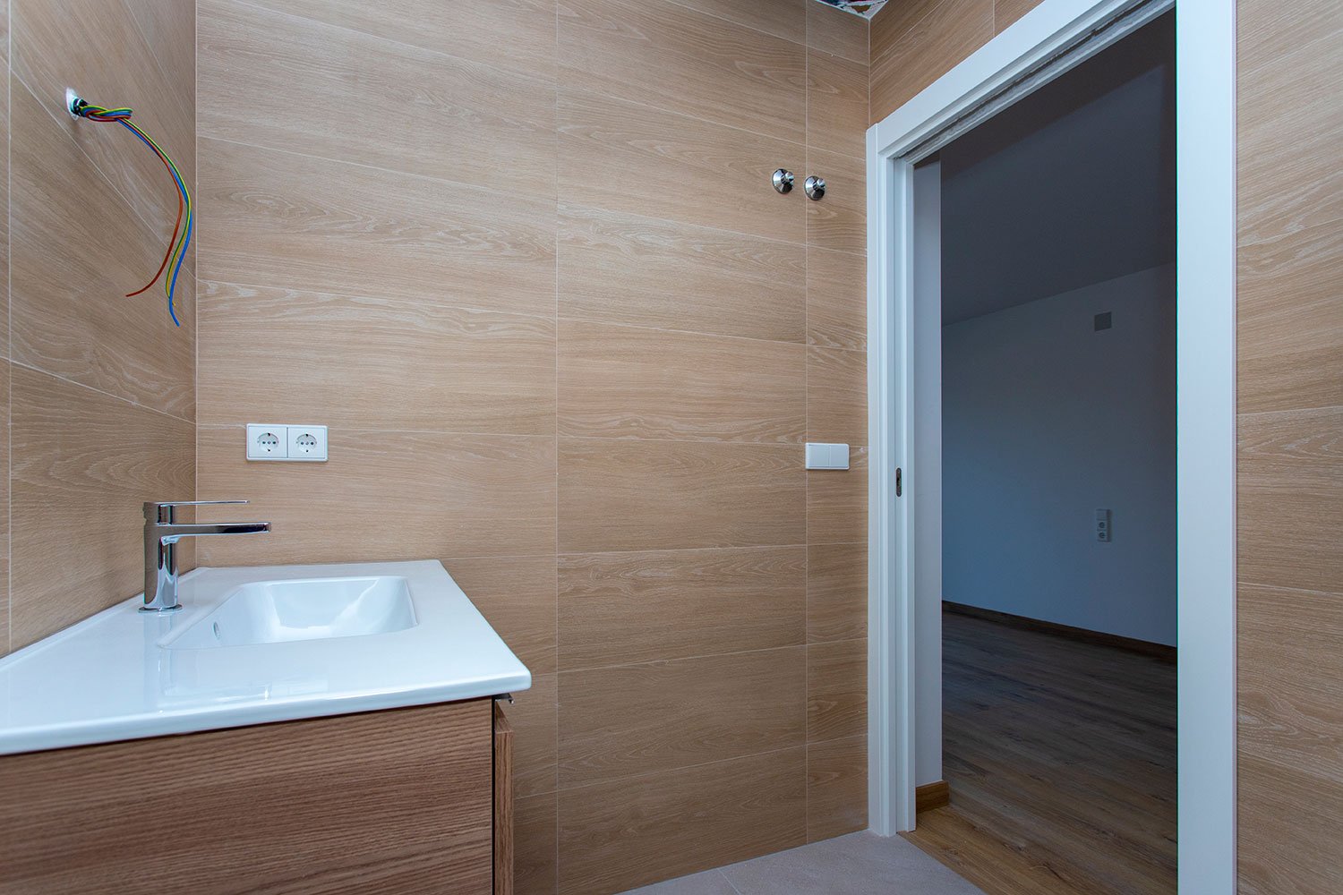  In der charmanten Umgebung von La Canalosa gelegen, bietet diese exklusive Sammlung von vier Immobilien ein ruhiges und komfortables Leben. Die Typol