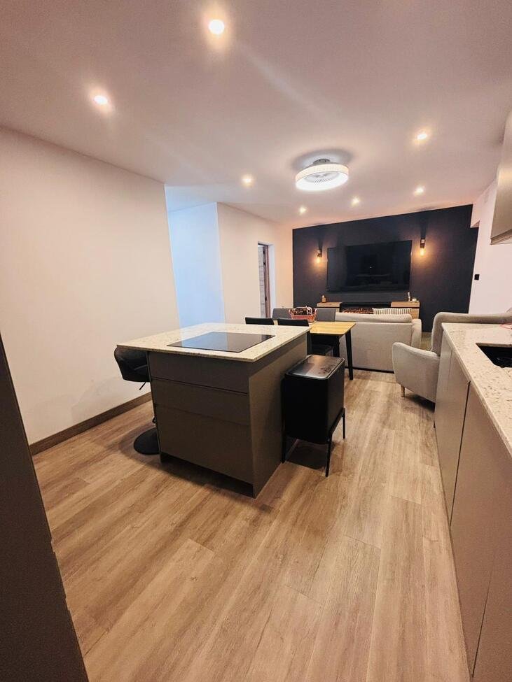 Located in the heart of the vibrant town of San Miguel de Salinas in the beautiful Alicante Province, this fully renovated four-bedroom townhouse of