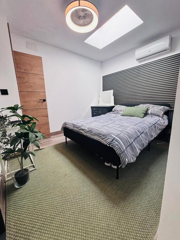Located in the heart of the vibrant town of San Miguel de Salinas in the beautiful Alicante Province, this fully renovated four-bedroom townhouse of
