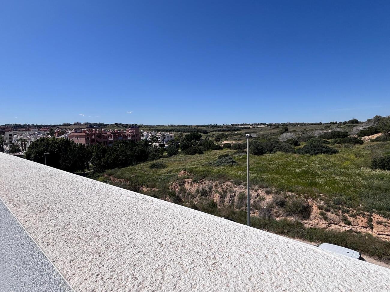   Beautiful 5-Bedroom Contemporary Villa with Heated Pool&amp;nbsp;
This stunning southwest-facing corner plot villa offers modern luxury, g