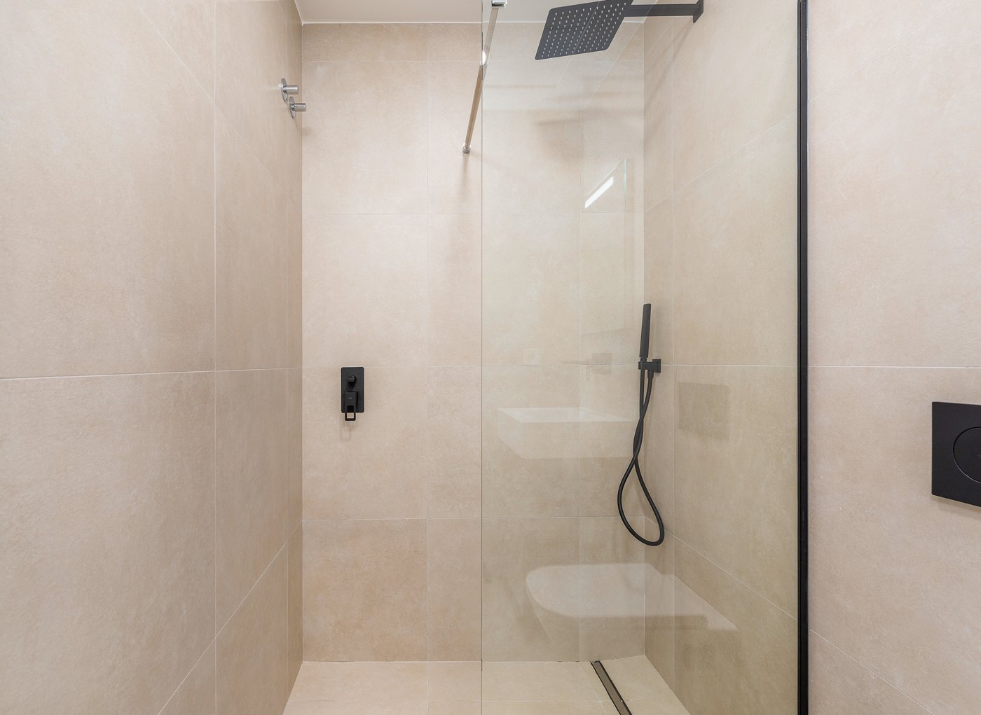  In der charmanten Stadt San Javier gelegen, bietet dieses freistehende Chalet eine perfekte Kombination aus Komfort und Stil. Entworfen für diejenige