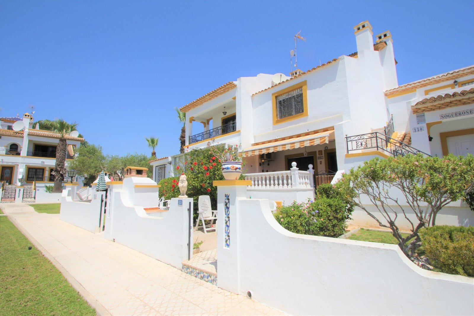 Villamartín:   An ideally positioned townhouse with large living dining area, with separate kitchen and guest toilet on ground floor.&amp;nbsp; 2 bedrooms and  