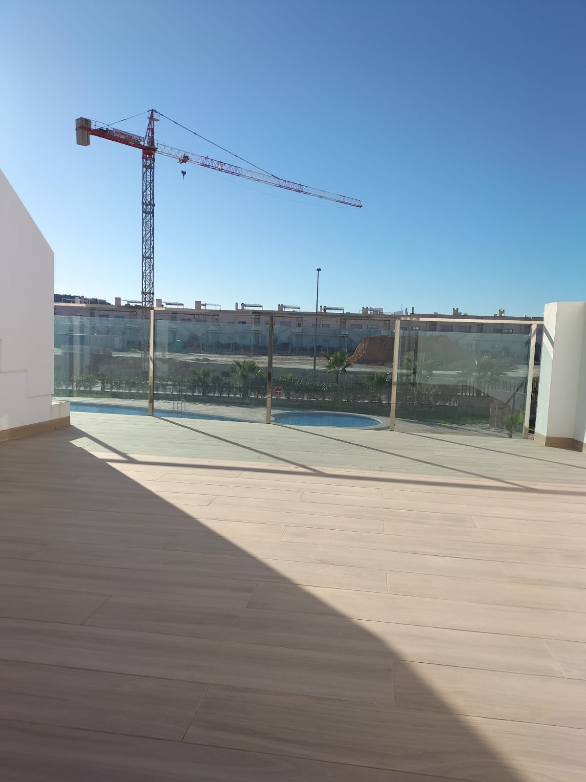 In der charmanten Stadt Orihuela gelegen, bietet diese Wohnanlage eine Vielzahl von Wohnmöglichkeiten, die unterschiedlichen Bedürfnissen und Lebenss