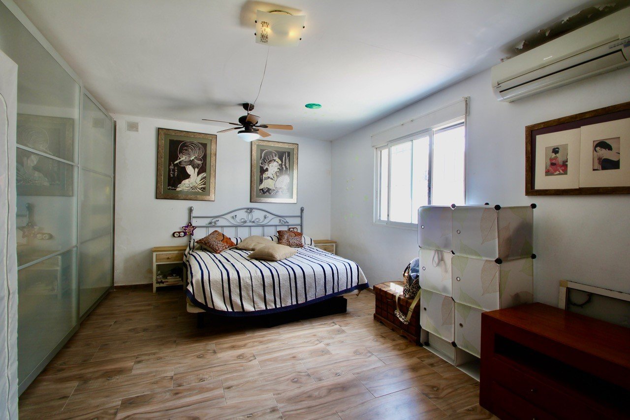 Spanish style country villa in Sucina with panoramic views.

Detached country villa on a plot of 683 m2 with off road par