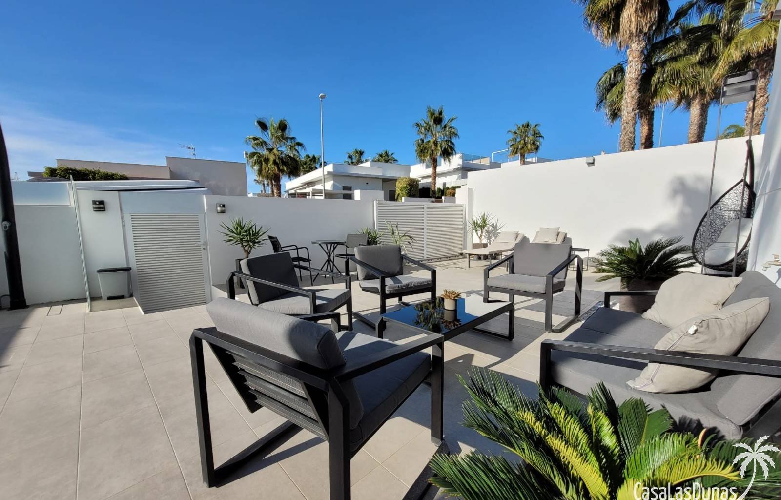 Moderne Villa mit privatem Pool und Dachterrasse an der Costa Blanca
Willkommen in Sonrica , einem eleganten und komfortablen Ferienhaus, in dem Si