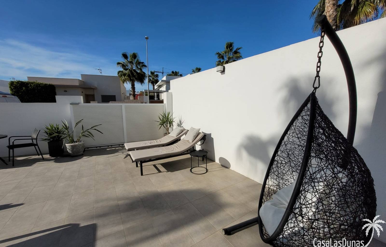 Moderne Villa mit privatem Pool und Dachterrasse an der Costa Blanca
Willkommen in Sonrica , einem eleganten und komfortablen Ferienhaus, in dem Si