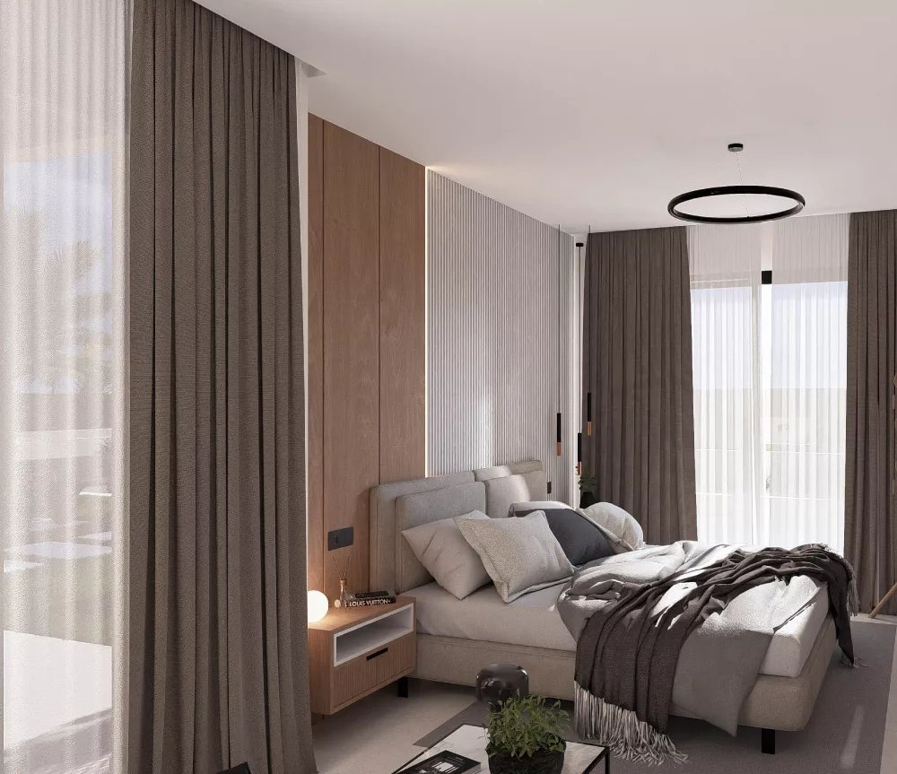 Im renommierten Altaona Golf & Country Village gelegen, bietet diese Villa ein außergewöhnliches Wohnerlebnis. Mit nur 16 km Entfernung zum Flugh