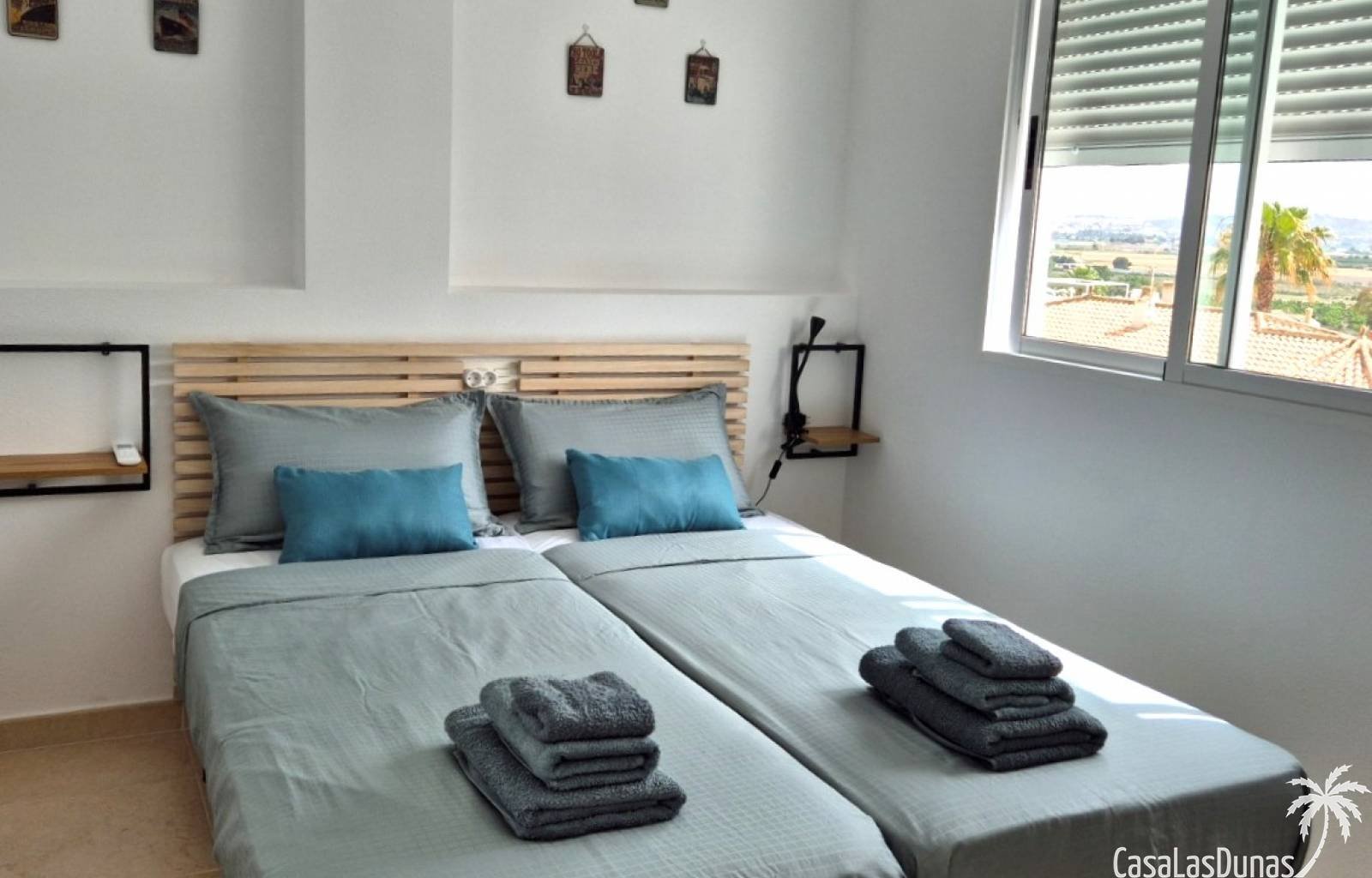 Willkommen in der Casa Bajo el Sol! Dieses wunderschöne Haus ist der perfekte Urlaubsort für alle, die Komfort und Bequemlichkeit suchen. Das charman