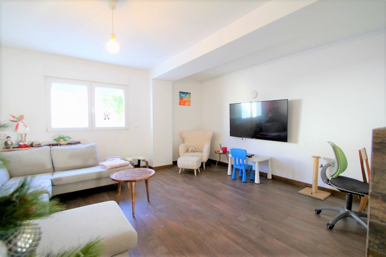   Detached villa on large plot with views down to the sea&amp;#13;&amp;#13;
Renovated and well-maintained villa on a plot of 1.254 m2 with a