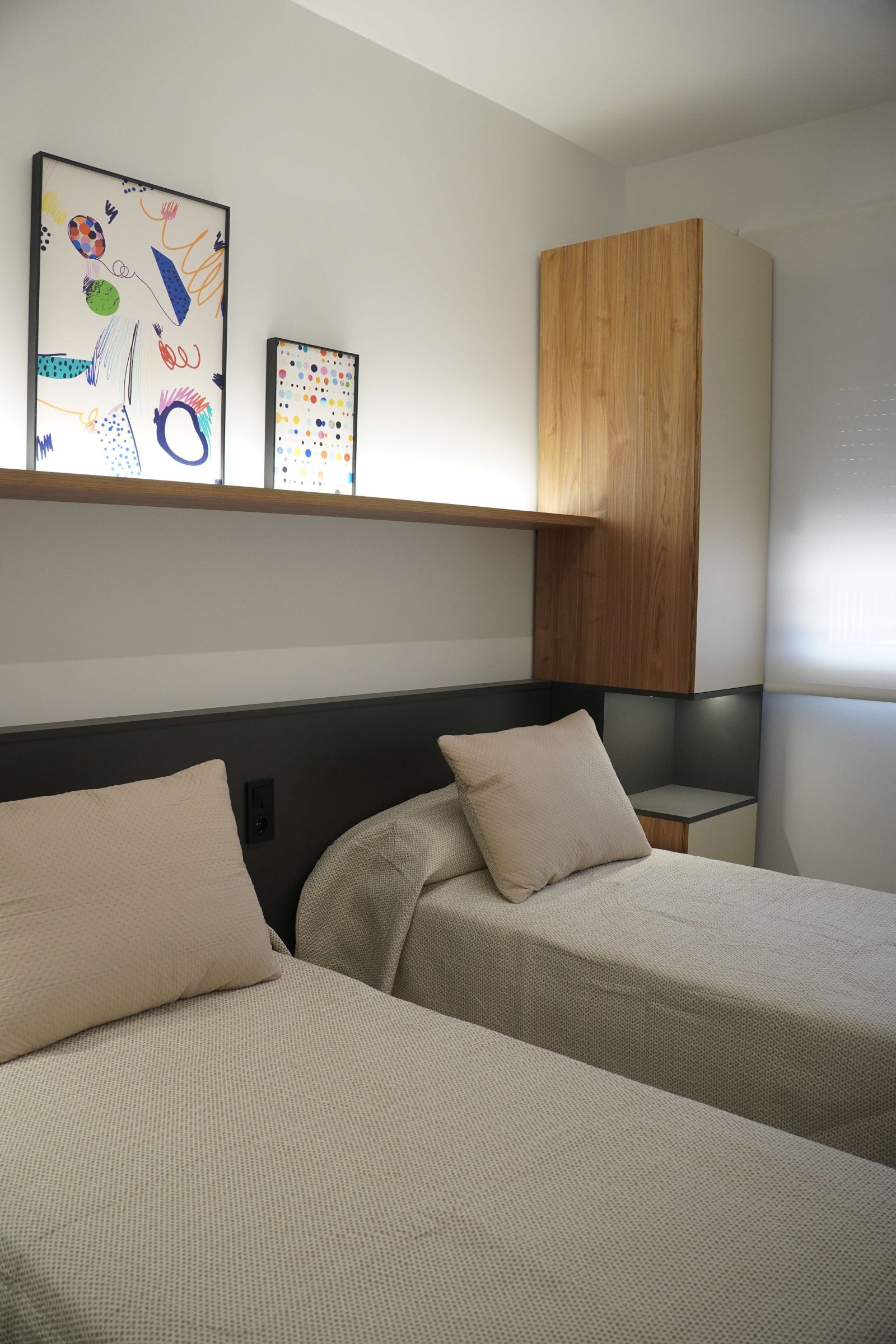 In der charmanten Stadt Pilar de la Horadada gelegen, bietet dieses exklusive Wohnresort ein einzigartiges Wohnerlebnis an der Mittelmeerküste. Mit i