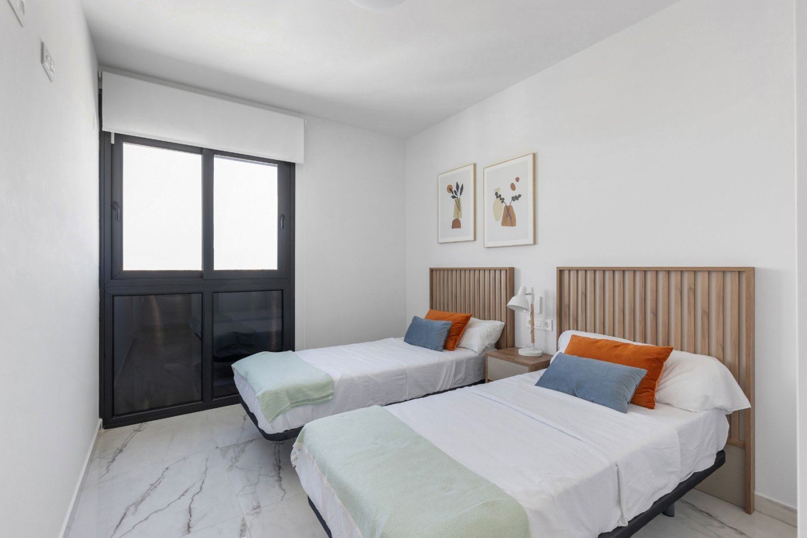 Penthouse apartment located in the prestigious and modern Amanecer Deluxe residential complex, in a quiet area known for its contemporary architectu