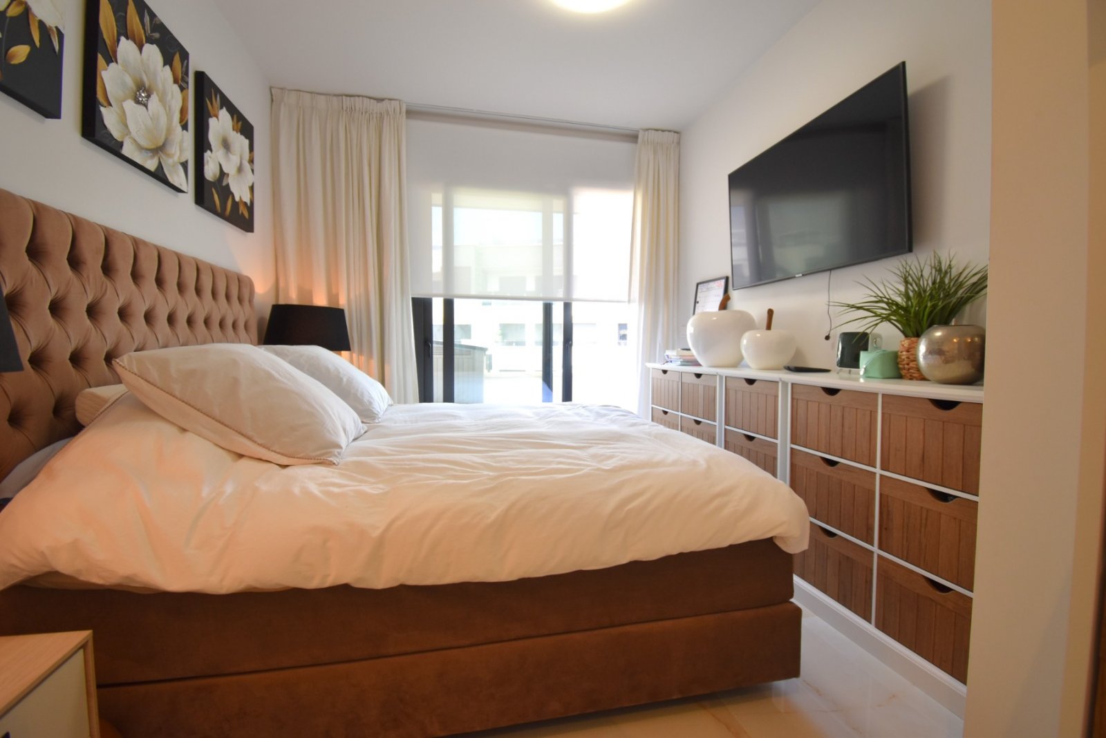 This South Facing, Three Bedroom, 2nd Floor Apartment in Playa Flamenca is located in a highly sought-after area of the Orihuela Costa, close to a w