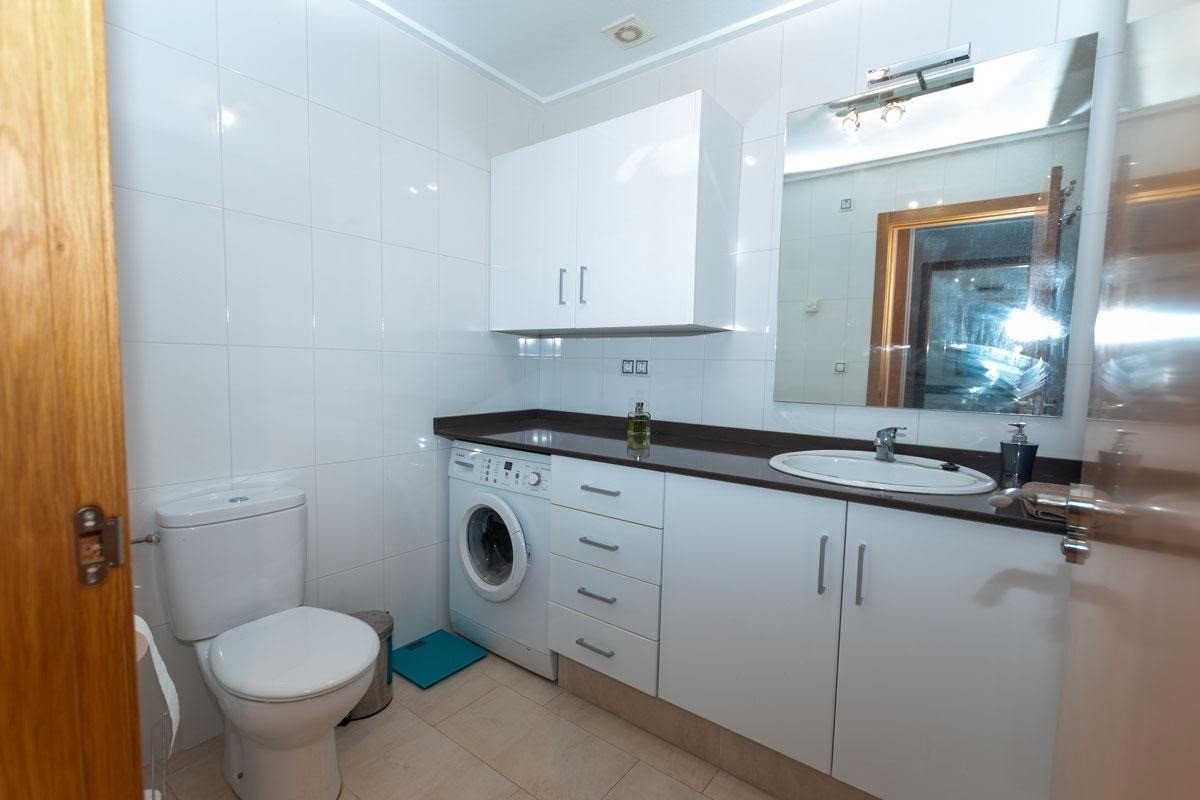  This South-East Facing, Three Bedroom, 2nd Floor Apartment in Los Dolses, Villamartin, is located in a desirable area of the Orihuela Costa, just a 