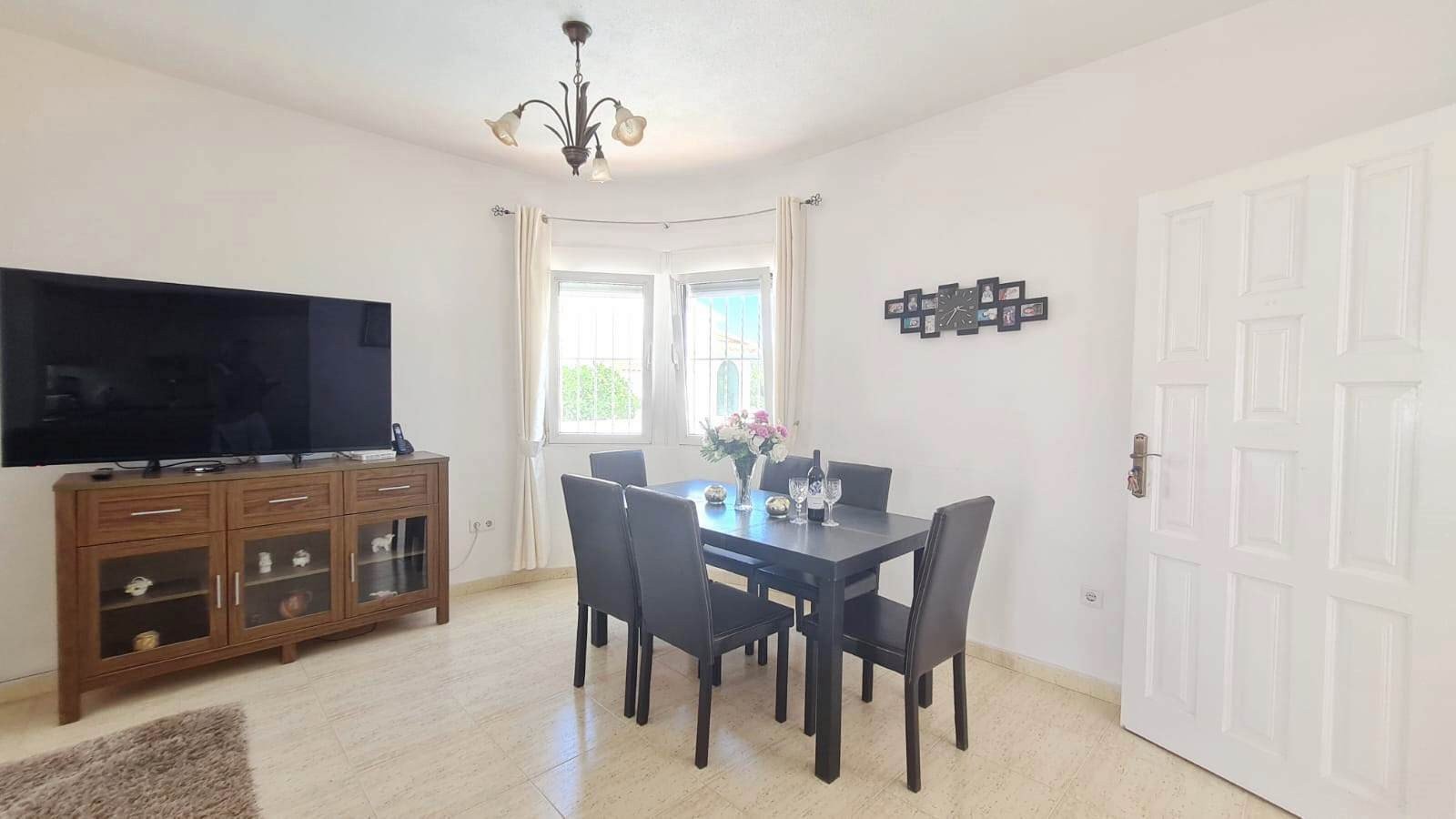 Nestled within the highly desirable residential area of La Florida, Orihuela Costa, this beautifully maintained detached villa offers the perfect co