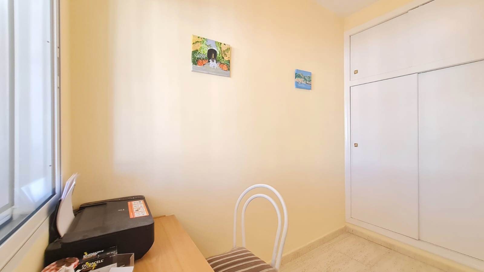 Nestled within the highly desirable residential area of La Florida, Orihuela Costa, this beautifully maintained detached villa offers the perfect co