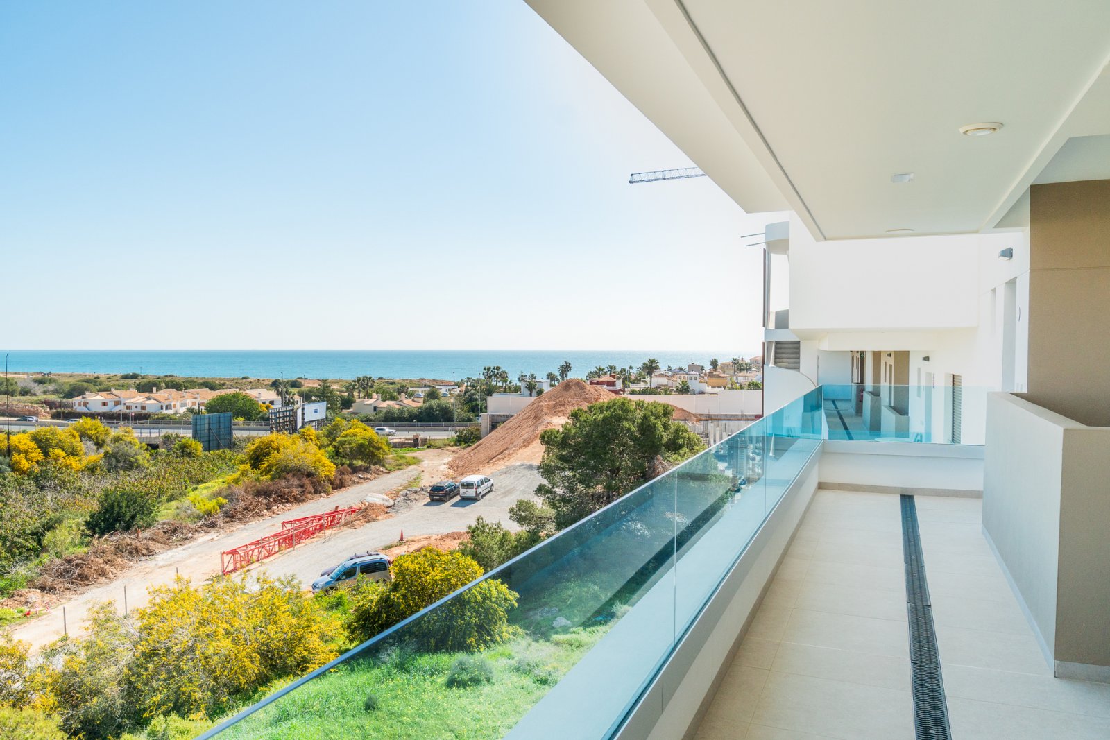 In der wunderschönen Orihuela Costa gelegen, bietet diese exklusive Wohnanlage eine Vielzahl von Wohnmöglichkeiten, die sich an unterschiedliche Bedü
