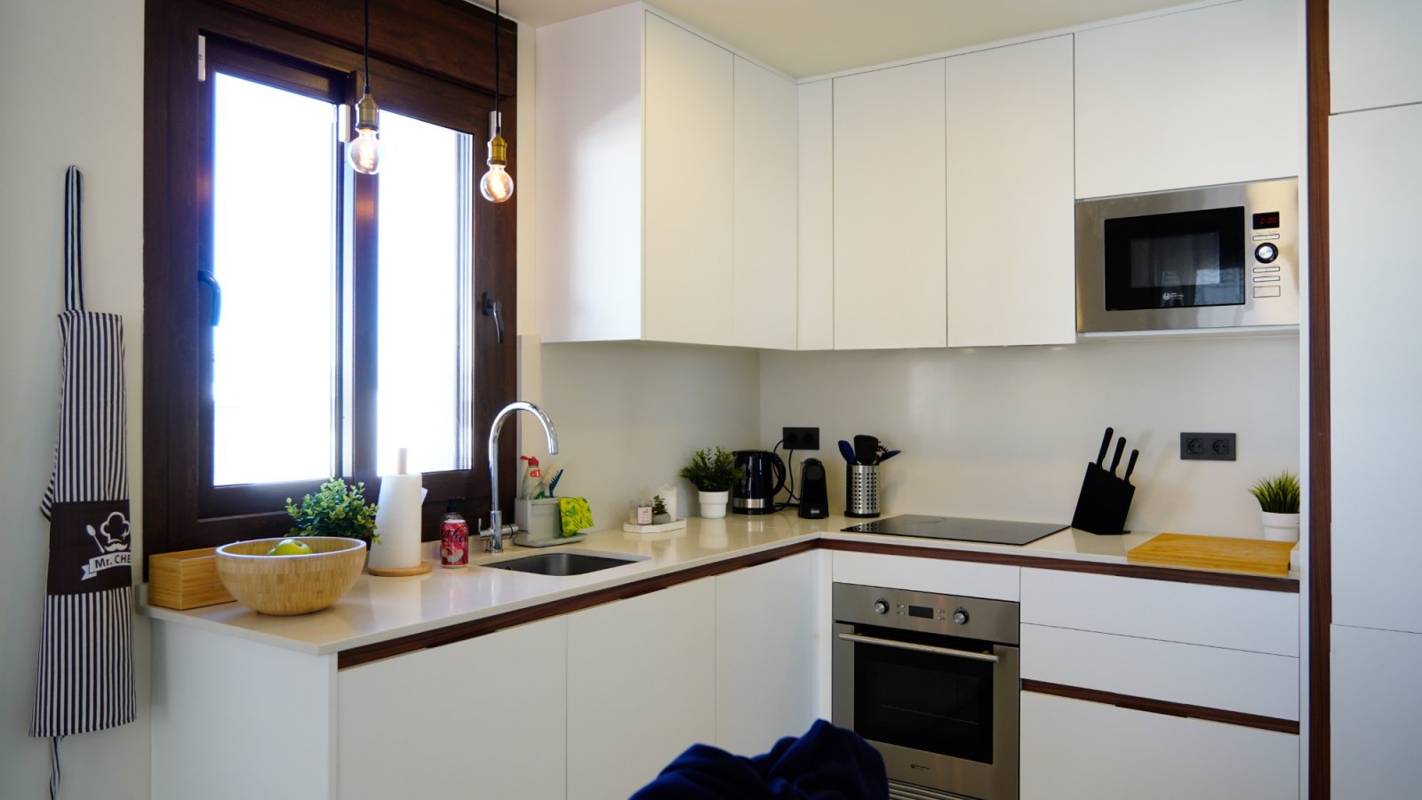 

Entdecken Sie dieses beeindruckende moderne Bungalow im Obergeschoss in der begehrten Gegend von Los Balcones, Torreviej