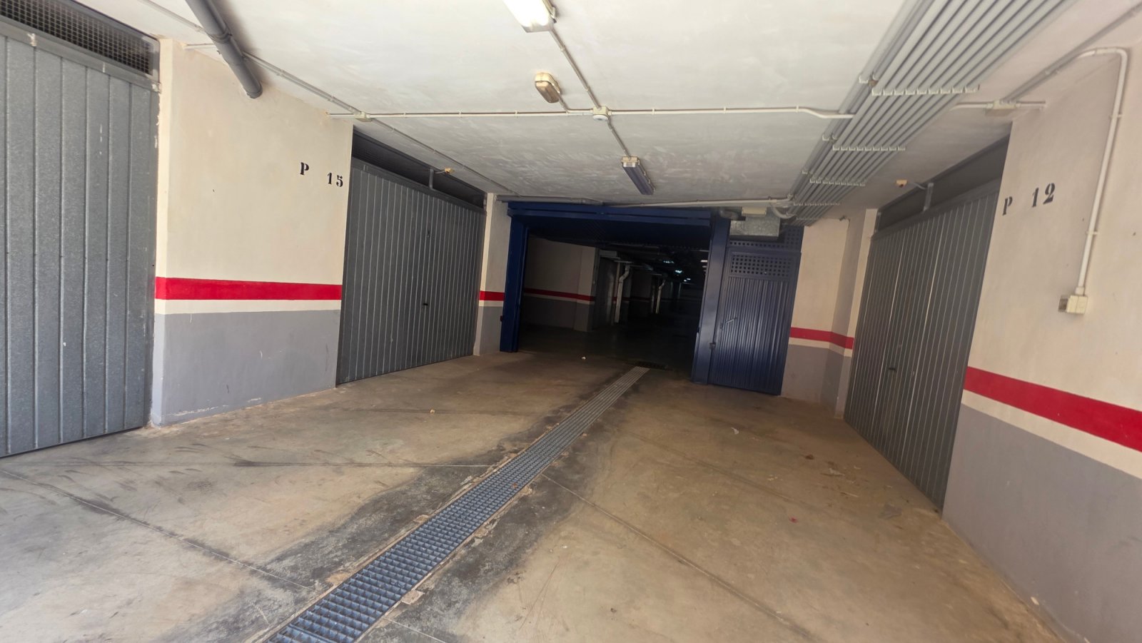 Gepflegte Dachgeschosswohnung in der etablierten Wohnanlage Rio Mar, Mil Palmeras, nur einen kurzen Spaziergang von der Küste und den Sandstränden vo